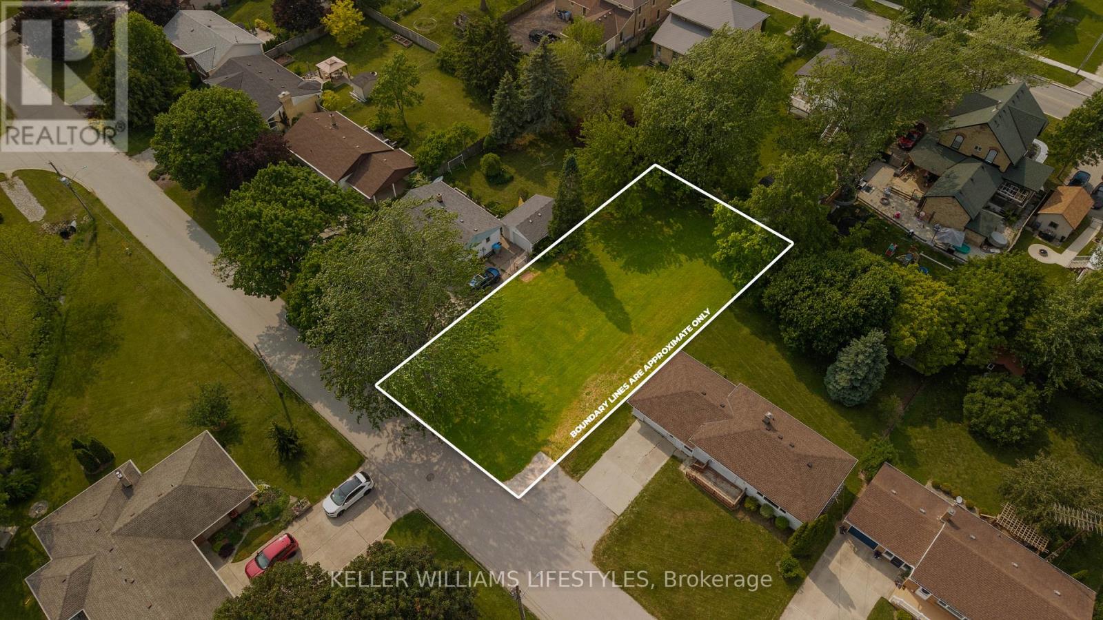 24 Mac Kenzie Street, Lambton Shores, Ontario  N0N 1J0 - Photo 2 - X12200552