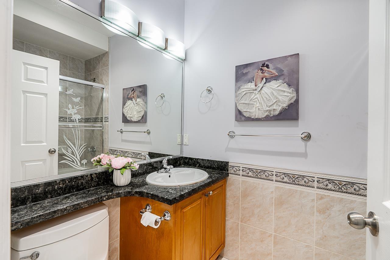12259 98a Avenue, Surrey, British Columbia  V3V 2J9 - Photo 8 - R3010358