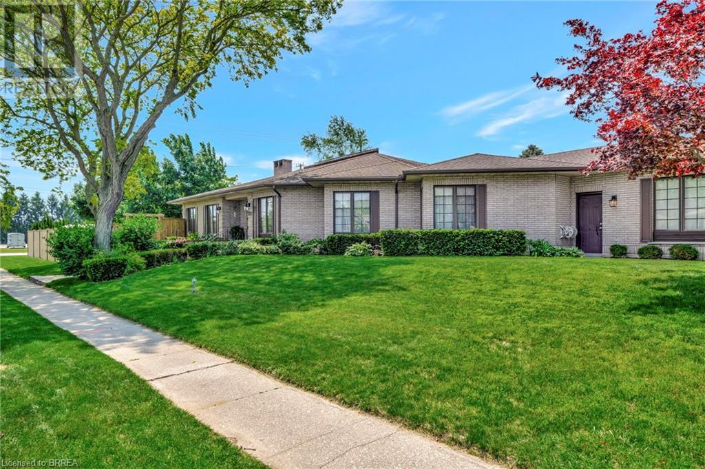 132 Oak Street, Simcoe, Ontario  N3Y 4S3 - Photo 3 - 40737805