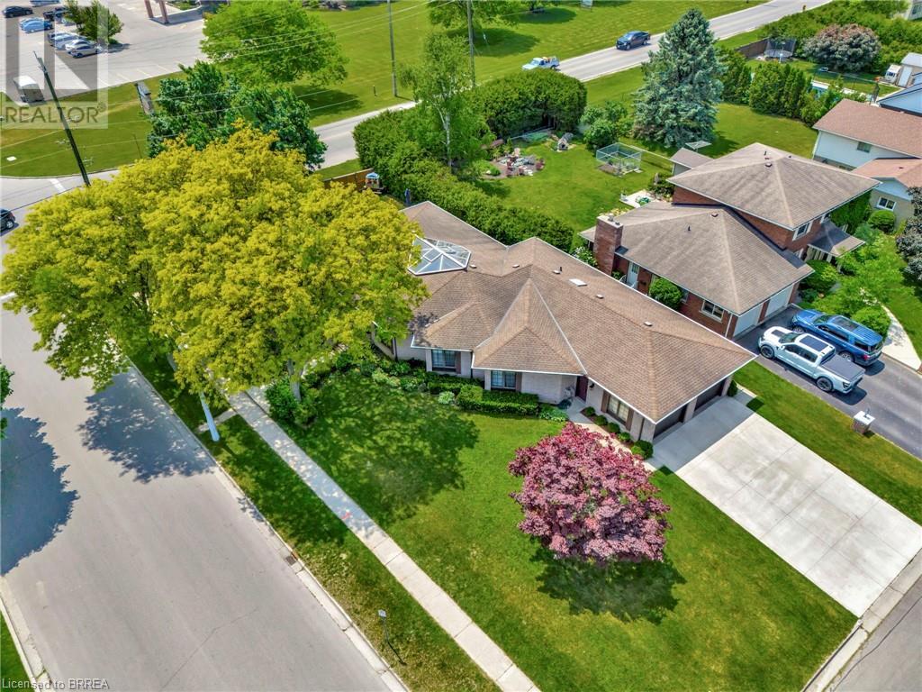 132 Oak Street, Simcoe, Ontario  N3Y 4S3 - Photo 4 - 40737805