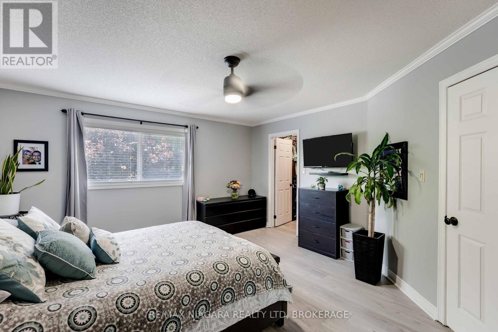 4 - 5200 Dorchester Road, Niagara Falls (Morrison), Ontario  L2E 7M6 - Photo 21 - X12200491