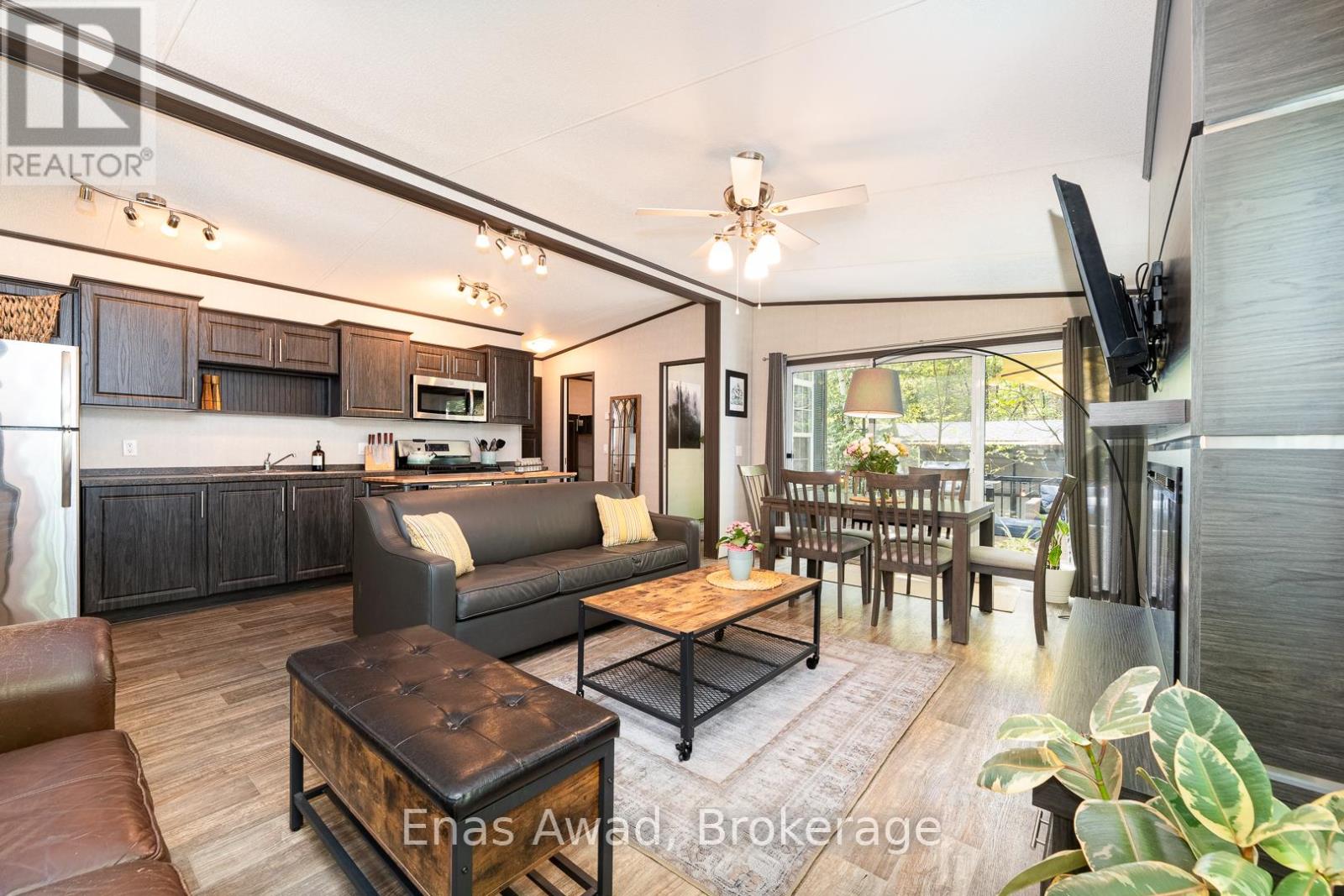 Property at 808 - 1047 BONNIE LAKE CAMP ROAD image 4