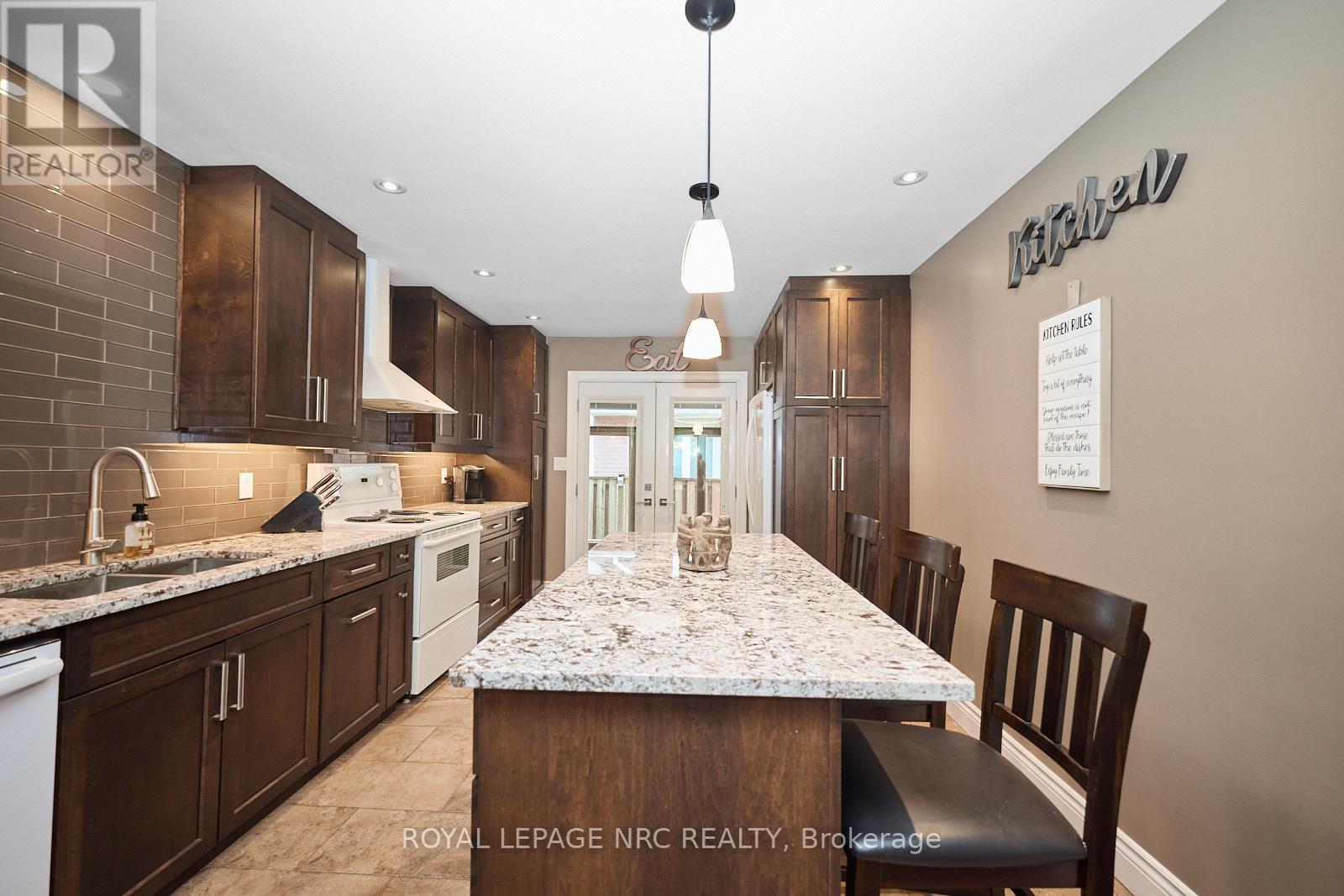 6706 Buckingham Drive, Niagara Falls (West Wood), Ontario  L2H 2S5 - Photo 24 - X12200550