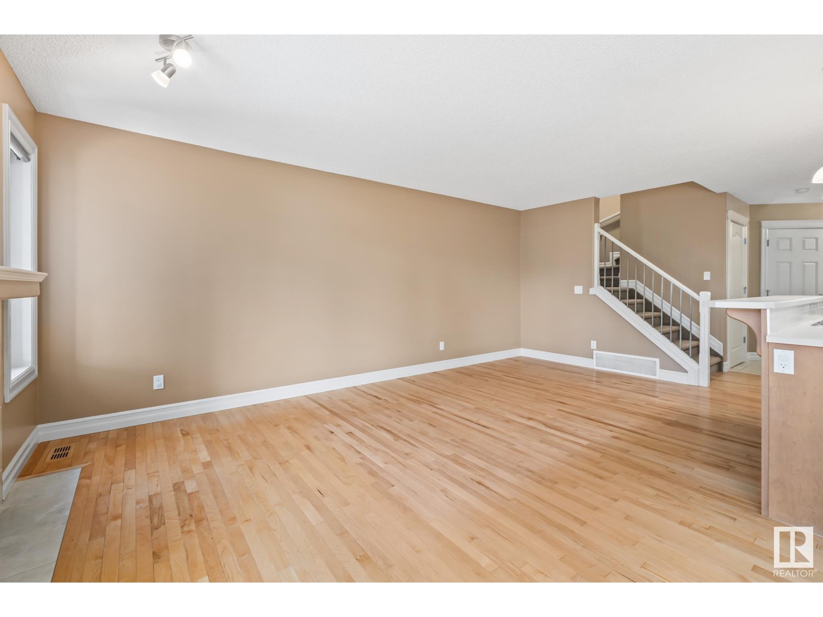 2406 Casselman Cr Sw, Edmonton, Alberta  T6W 0W2 - Photo 14 - E4440691