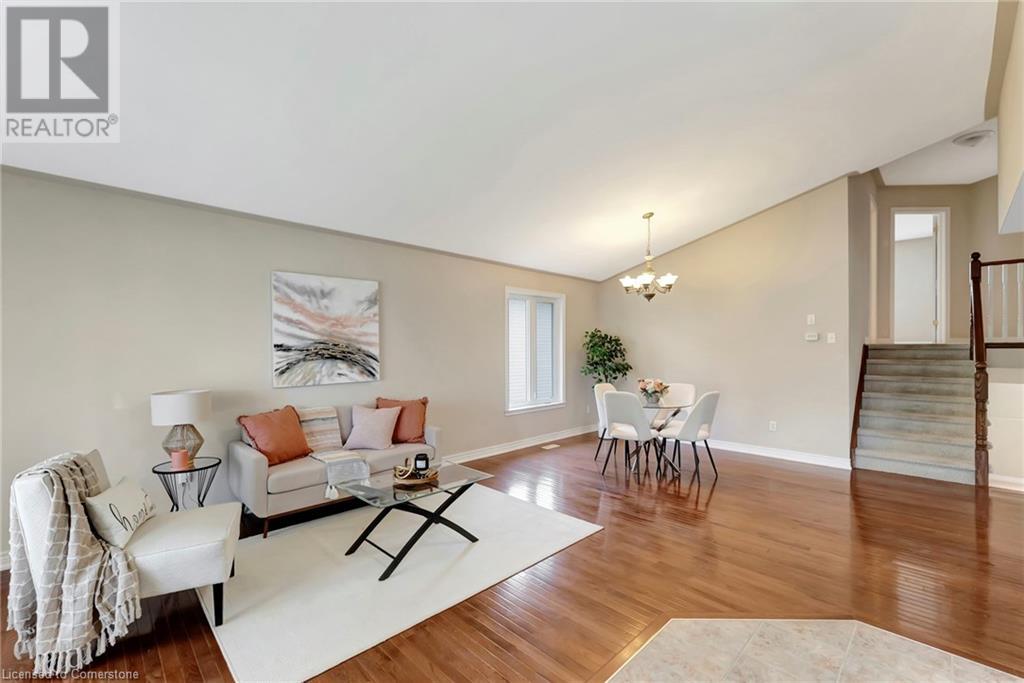 25 Mapleview Drive, Hagersville, Ontario  N0A 1H0 - Photo 4 - 40737691