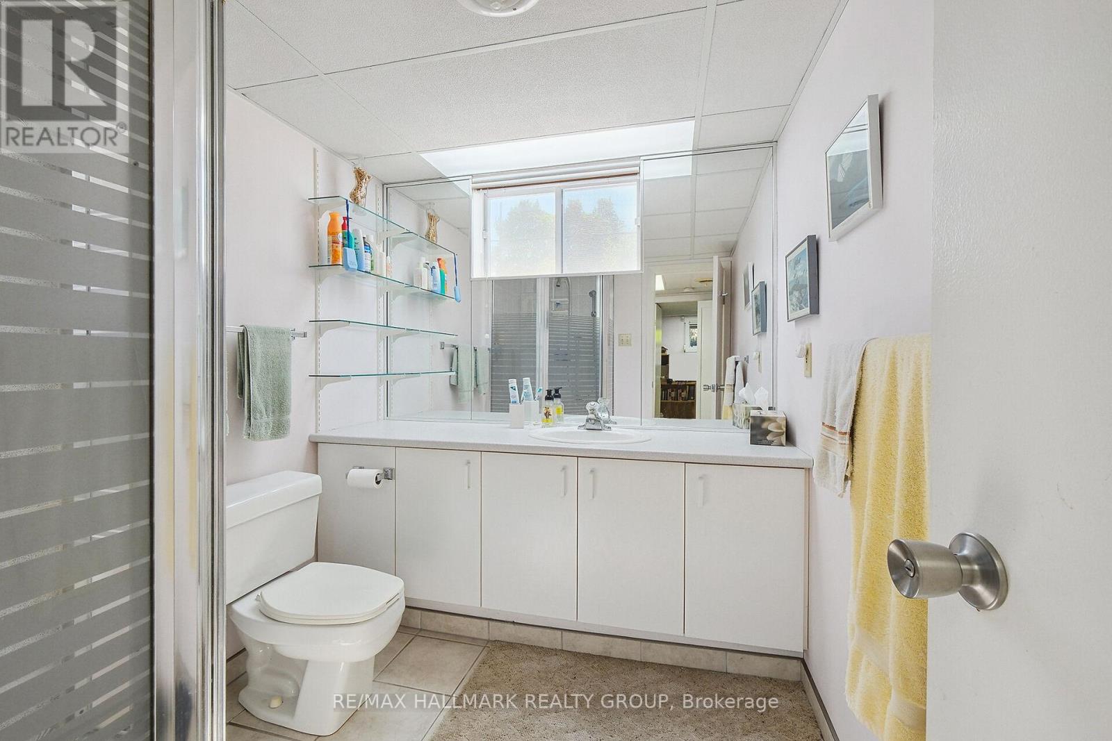 2042 Dorval Avenue, Ottawa, Ontario  K1G 2N8 - Photo 26 - X12199643