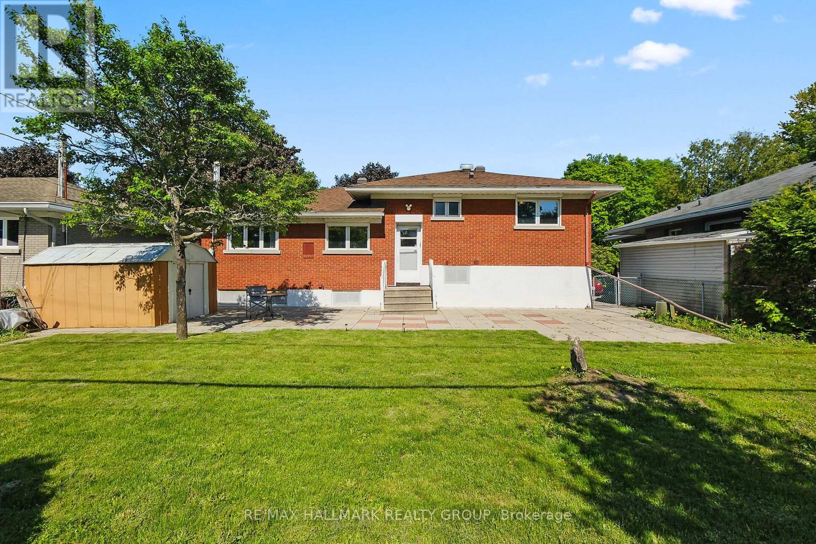 2042 Dorval Avenue, Ottawa, Ontario  K1G 2N8 - Photo 28 - X12199643