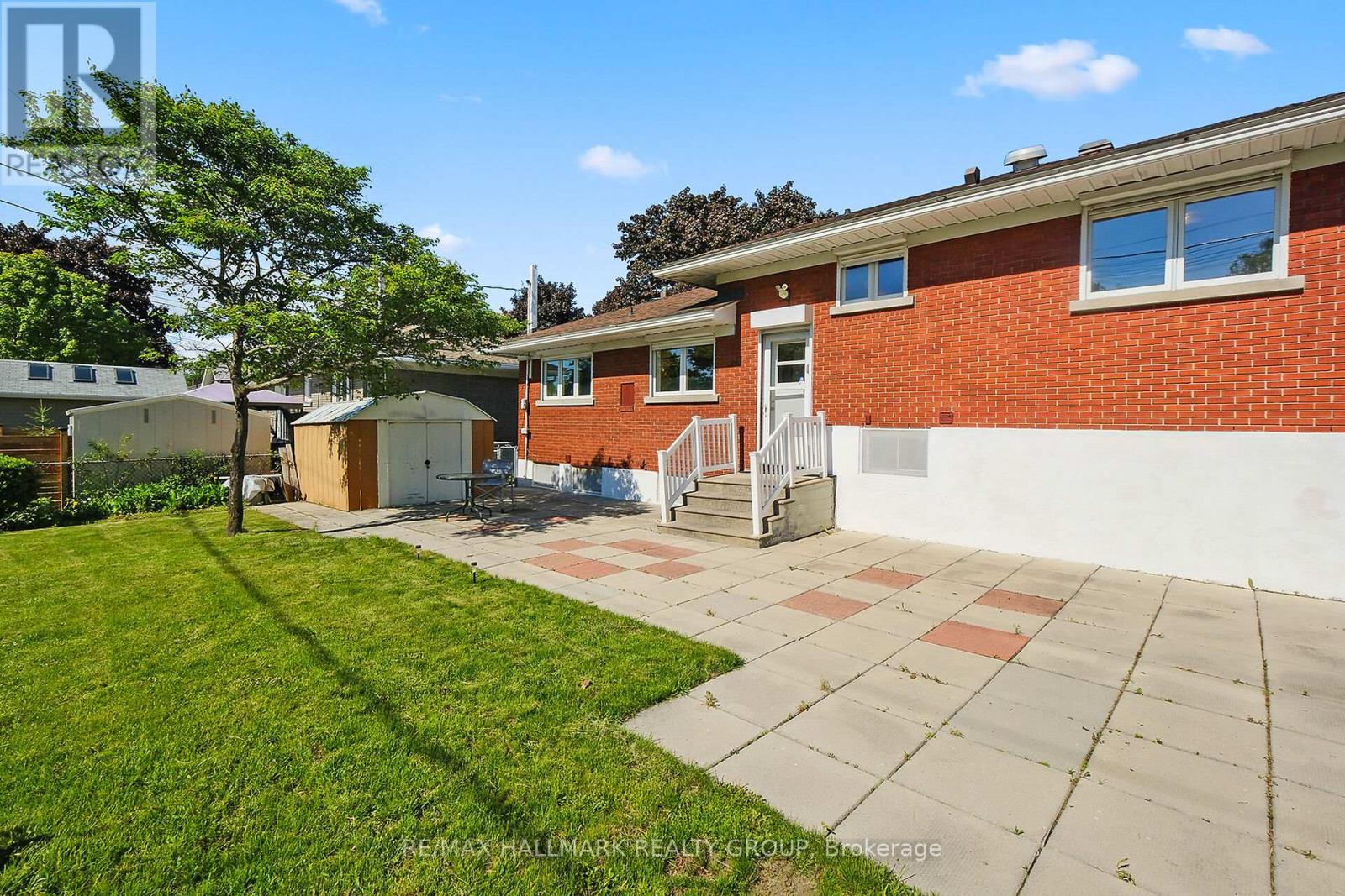 2042 Dorval Avenue, Ottawa, Ontario  K1G 2N8 - Photo 30 - X12199643