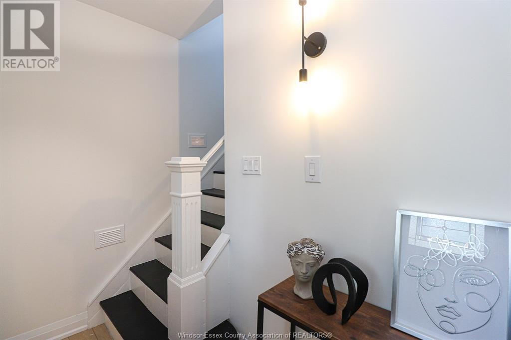 3629 Queen, Windsor, Ontario  N9C 1P1 - Photo 4 - 25014002