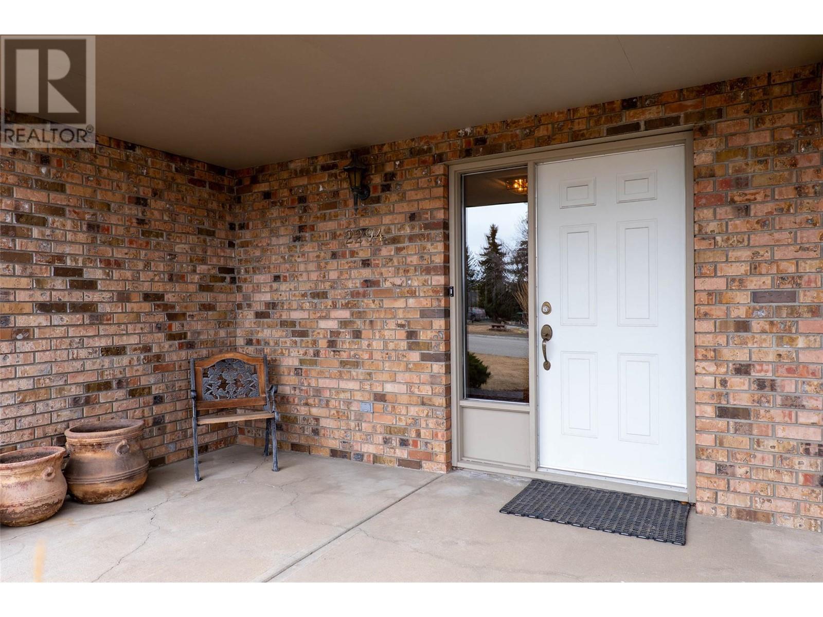 Property at 2294 Sifton Avenue image 3