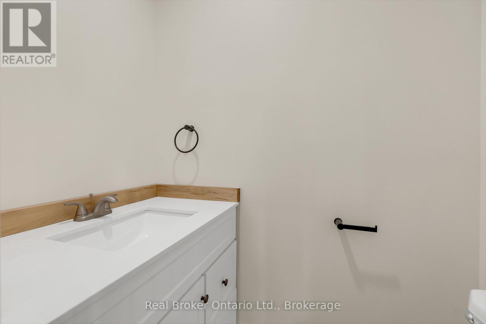16 Hillcrest Street W, South Bruce, Ontario  N0G 2S0 - Photo 19 - X12200526