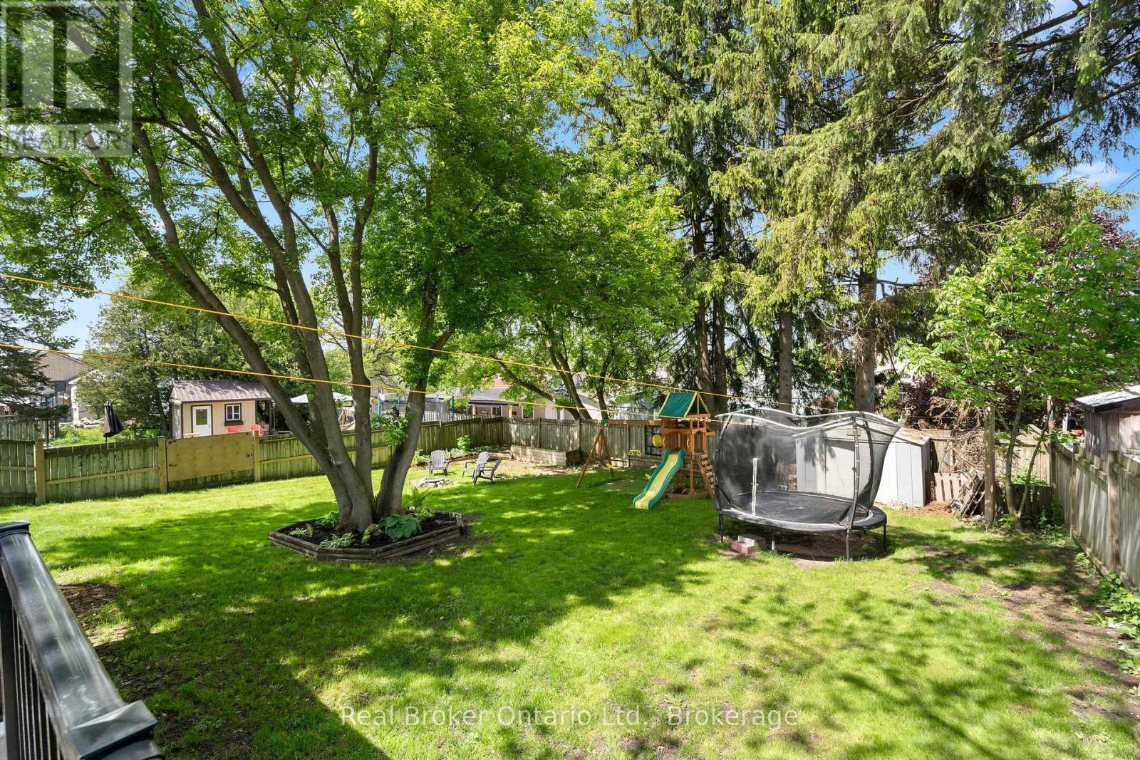 16 High Street, Mapleton, Ontario  N0G 1P0 - Photo 38 - X12200564