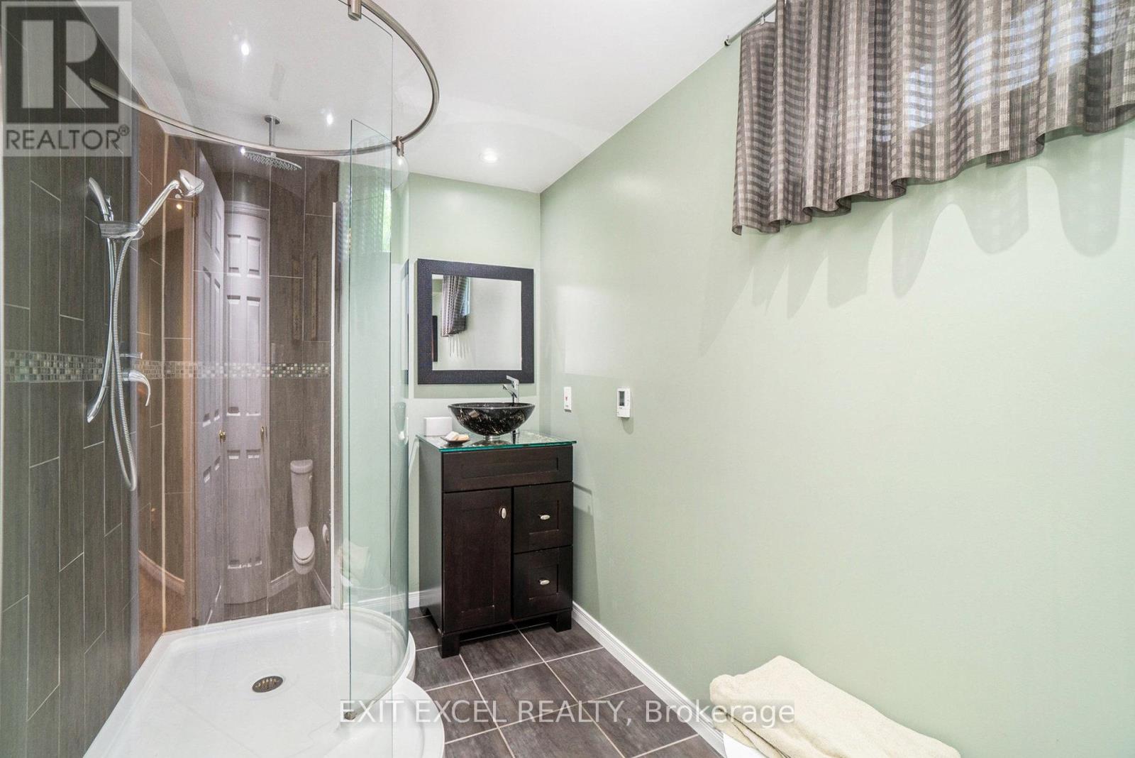 1551 Stanleyfield Crescent, Ottawa, Ontario  K4P 1M7 - Photo 23 - X12200551