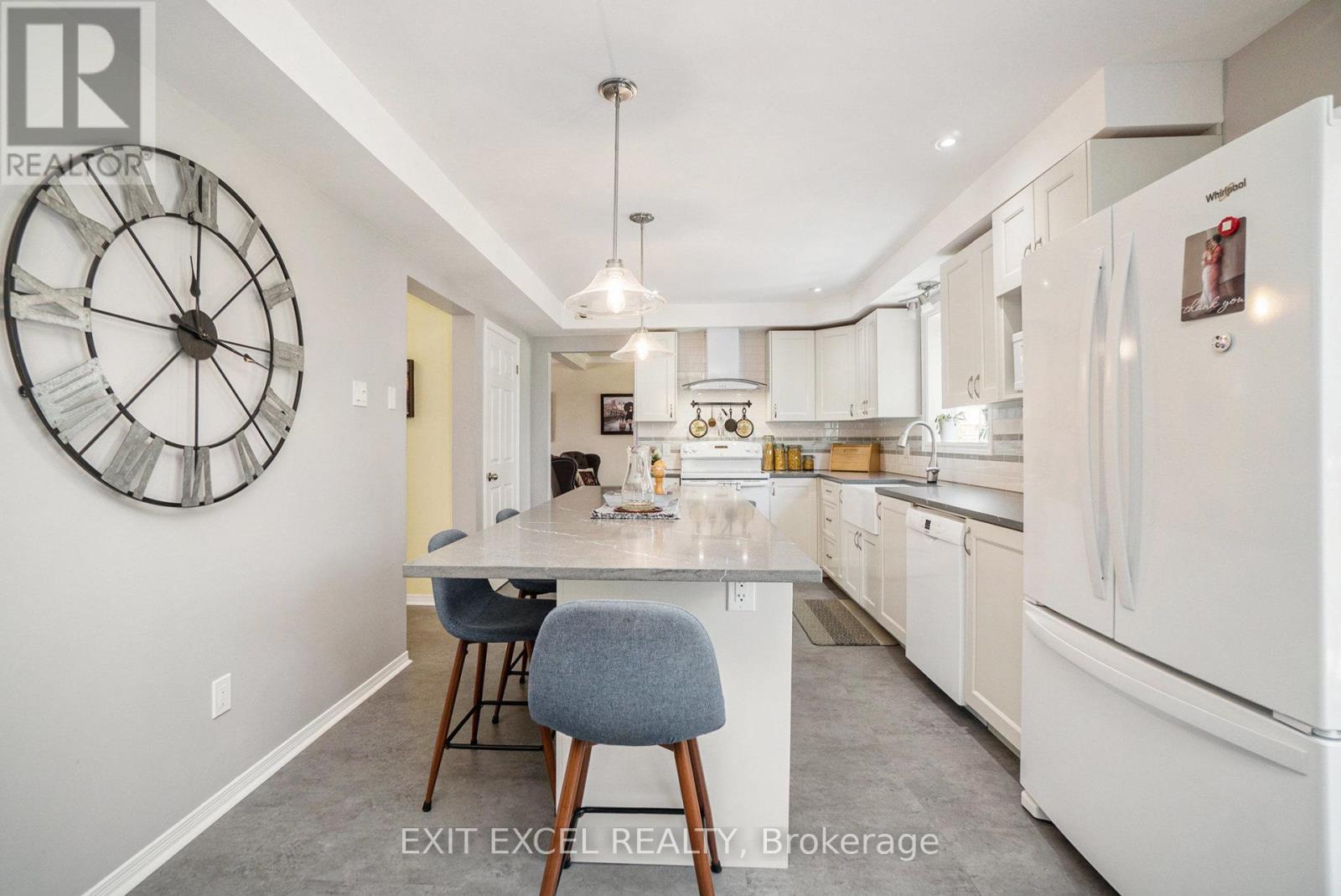1551 Stanleyfield Crescent, Ottawa, Ontario  K4P 1M7 - Photo 3 - X12200551