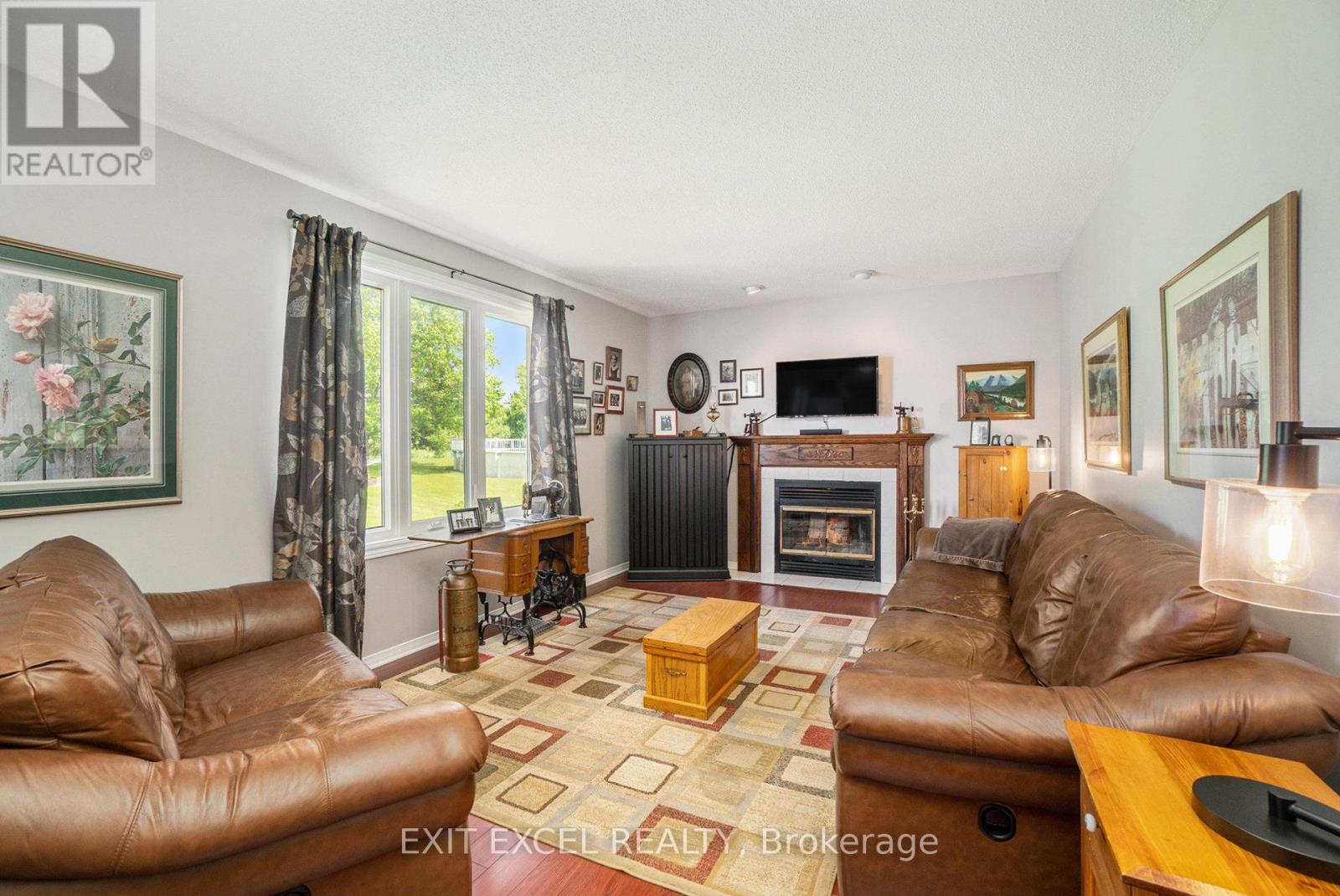 1551 Stanleyfield Crescent, Ottawa, Ontario  K4P 1M7 - Photo 5 - X12200551