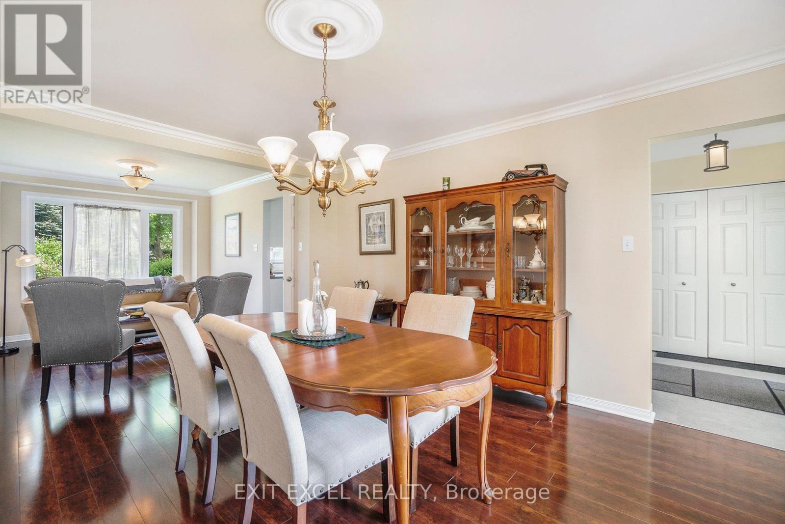 1551 Stanleyfield Crescent, Ottawa, Ontario  K4P 1M7 - Photo 8 - X12200551