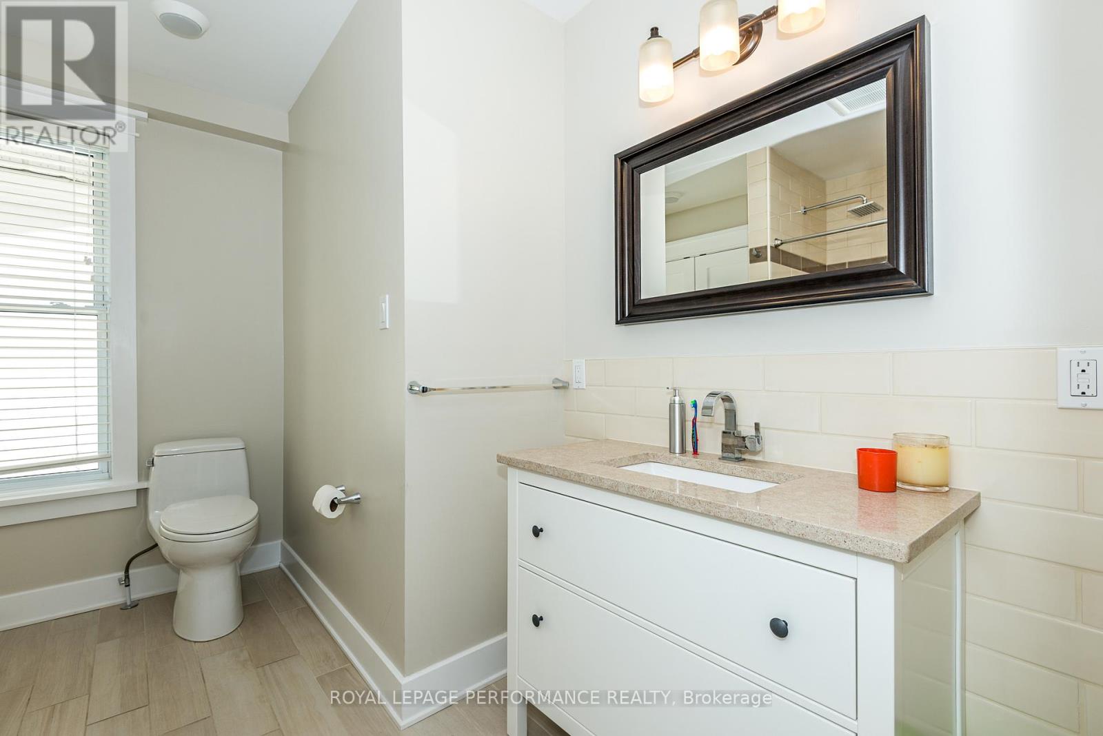 88 Third Avenue, Ottawa, Ontario  K1S 2J8 - Photo 15 - X12200572