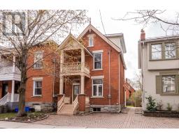 88 THIRD AVENUE, Ottawa, Ontario