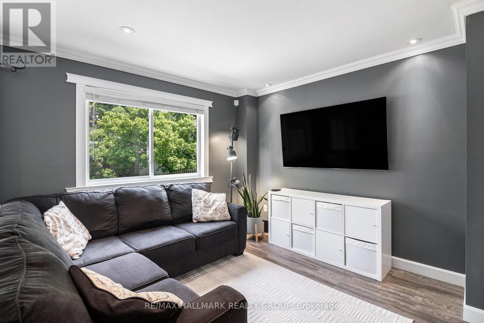1847 Brousseau Crescent, Ottawa, Ontario  K1C 2Y5 - Photo 7 - X12200575