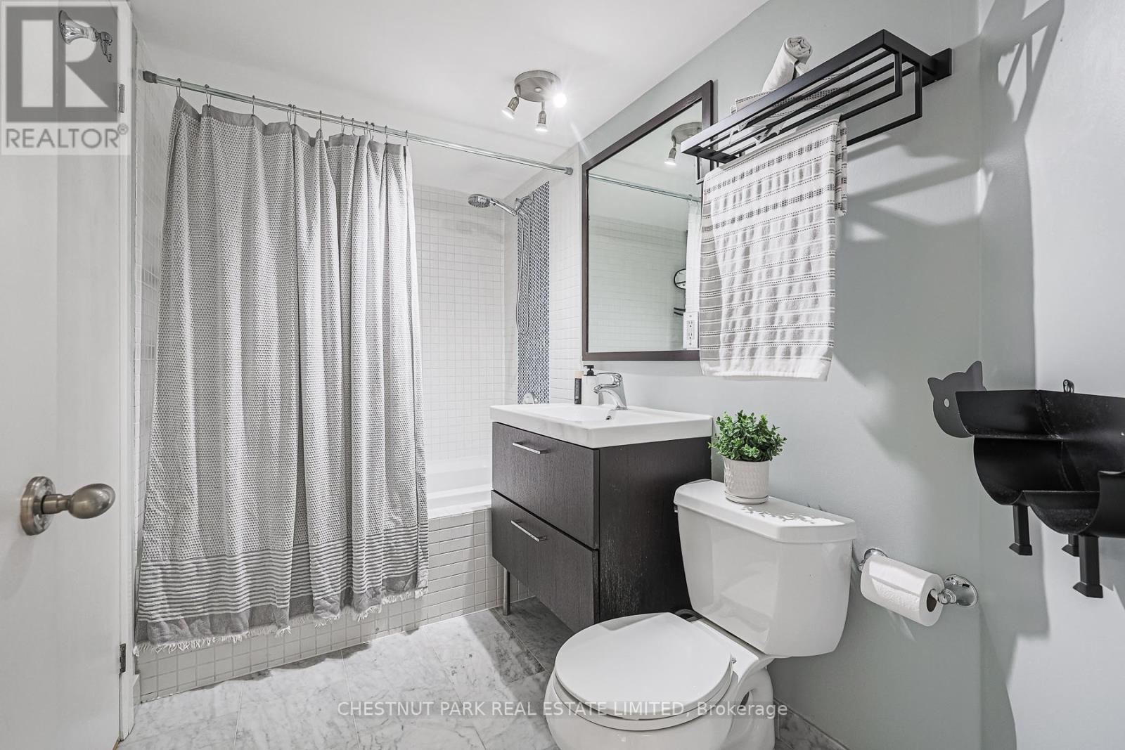 218 - 18 Beverley Street, Toronto (Kensington-Chinatown), Ontario  M5T 3L2 - Photo 16 - C12200419