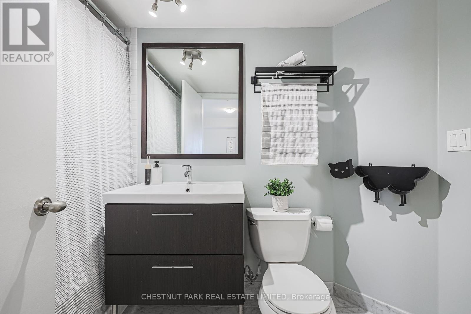 218 - 18 Beverley Street, Toronto (Kensington-Chinatown), Ontario  M5T 3L2 - Photo 17 - C12200419