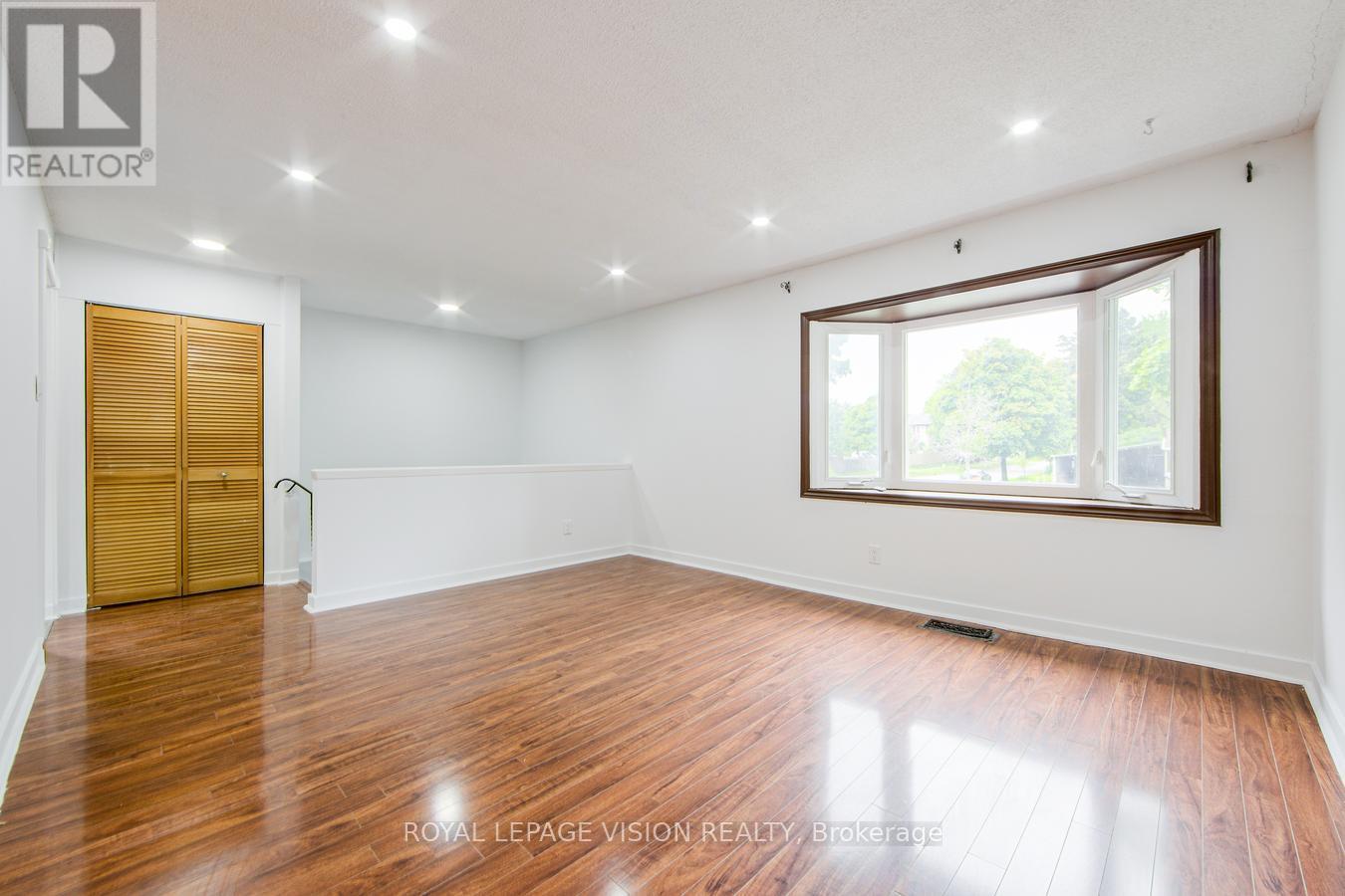 127 Freshmeadow Drive, Toronto, Ontario  M2H 2P9 - Photo 8 - C12200500