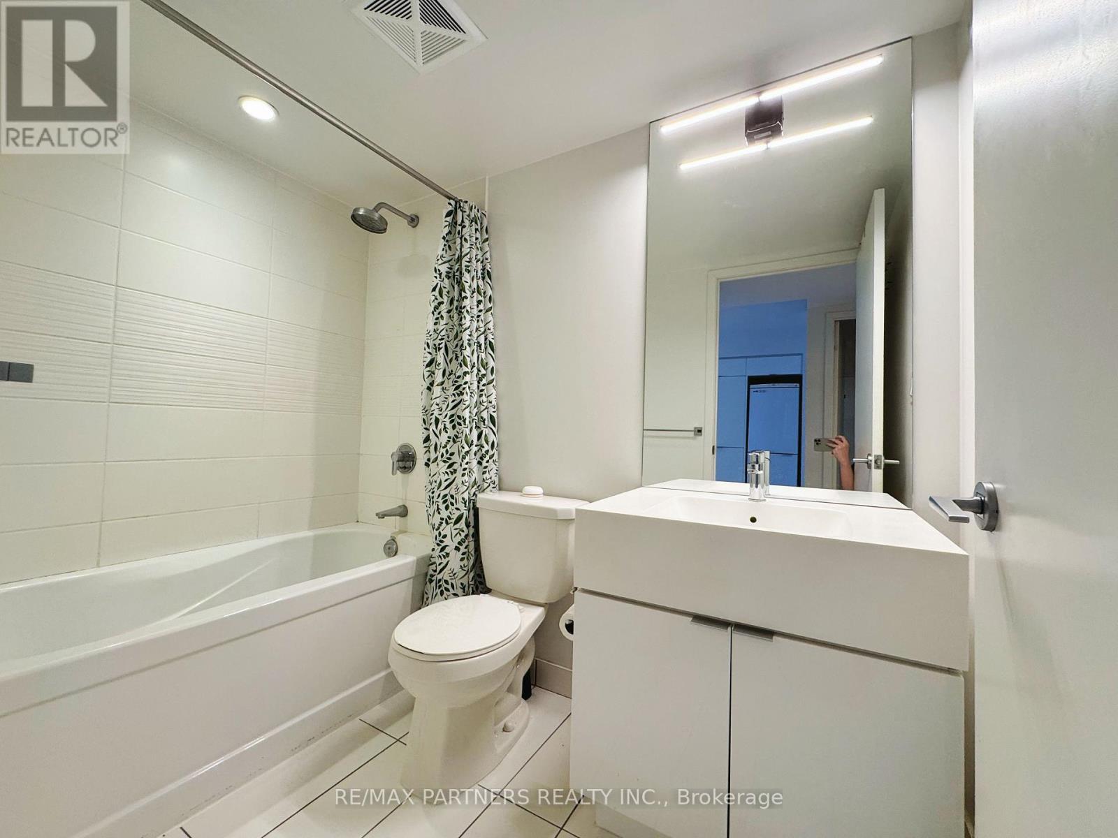 306 - 151 Dan Leckie Way, Toronto, Ontario  M5V 4B2 - Photo 14 - C12200535