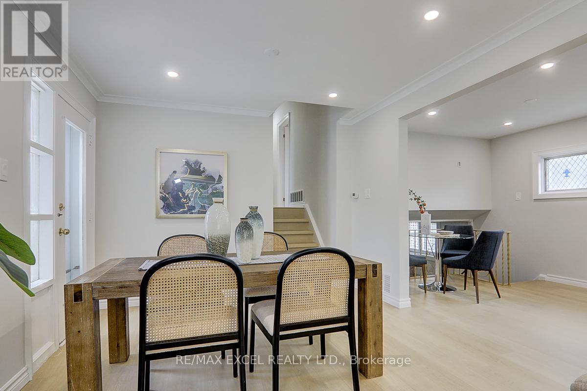 121 Amberjack Boulevard, Toronto, Ontario  M1H 2J6 - Photo 12 - E12200440