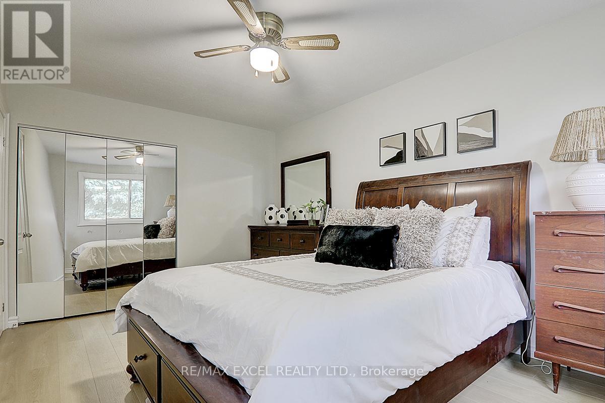 121 Amberjack Boulevard, Toronto, Ontario  M1H 2J6 - Photo 20 - E12200440