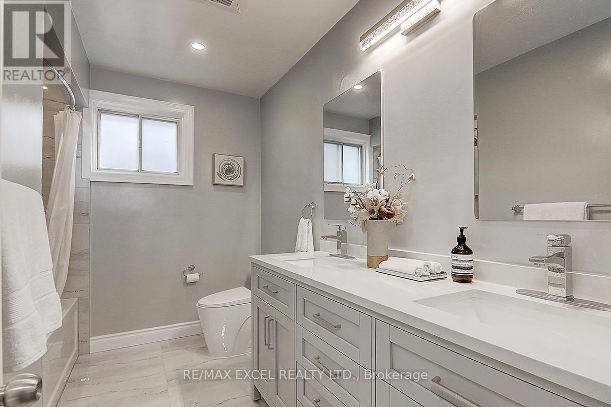 121 Amberjack Boulevard, Toronto, Ontario  M1H 2J6 - Photo 24 - E12200440