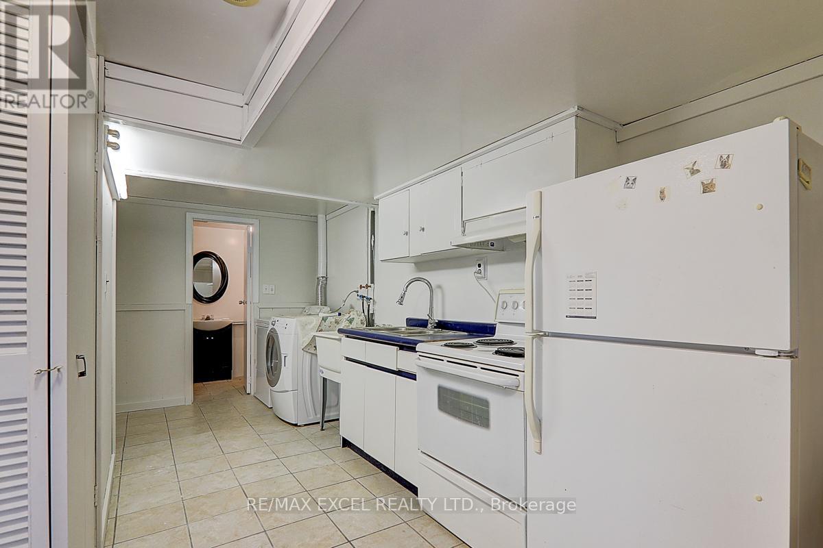 121 Amberjack Boulevard, Toronto (Woburn), Ontario  M1H 2J6 - Photo 37 - E12200440