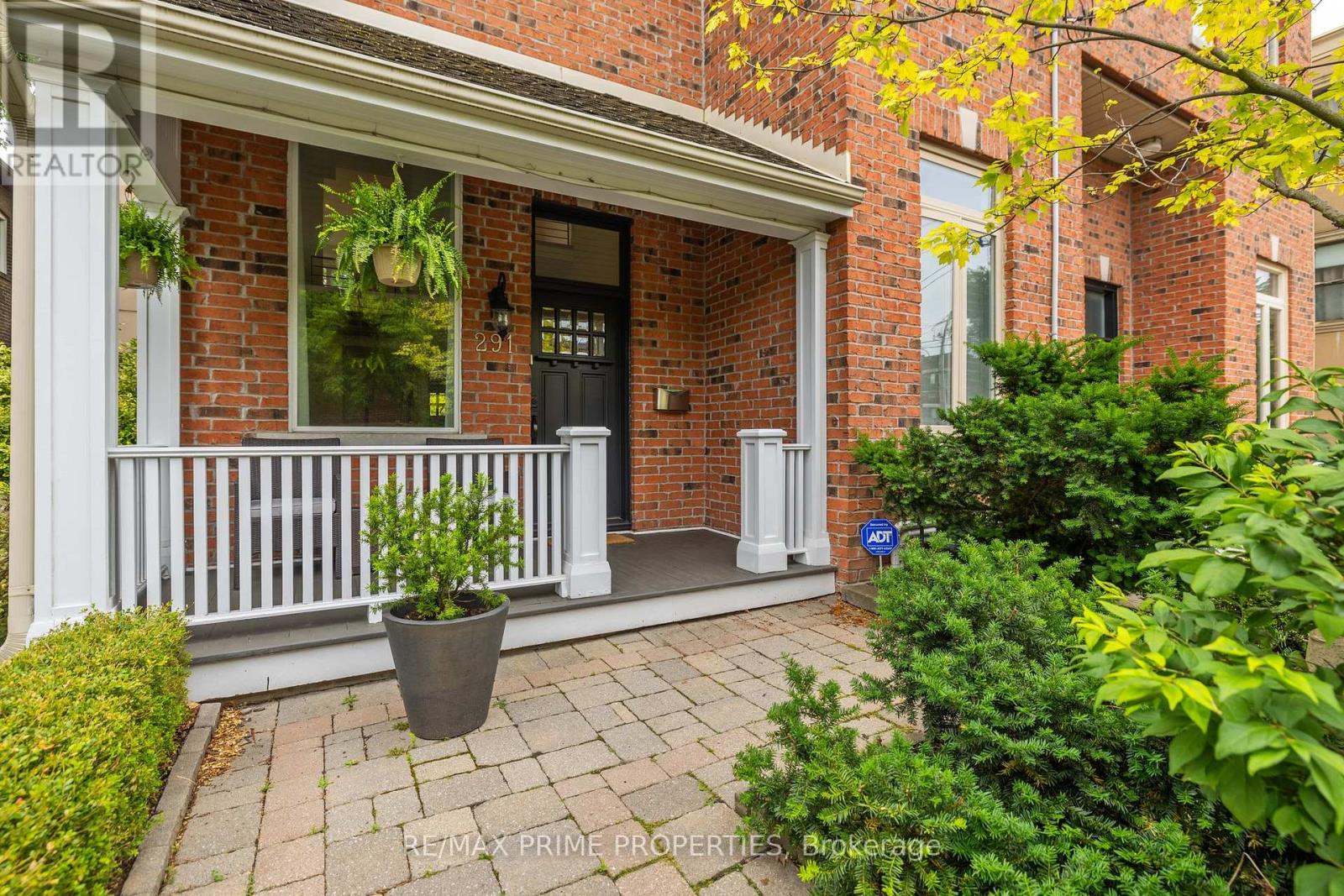 291 Kingswood Road, Toronto, Ontario  M4E 3N8 - Photo 3 - E12200503