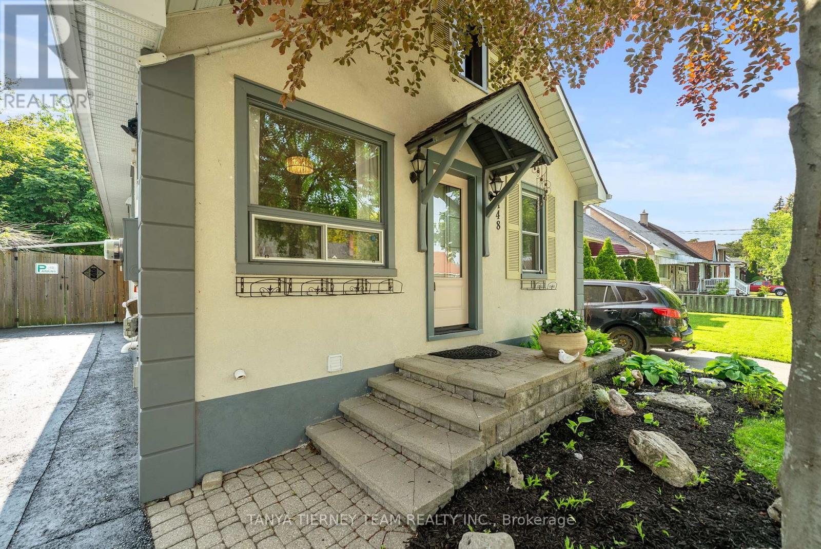 148 Warren Avenue, Oshawa, Ontario  L1J 4G6 - Photo 3 - E12200532