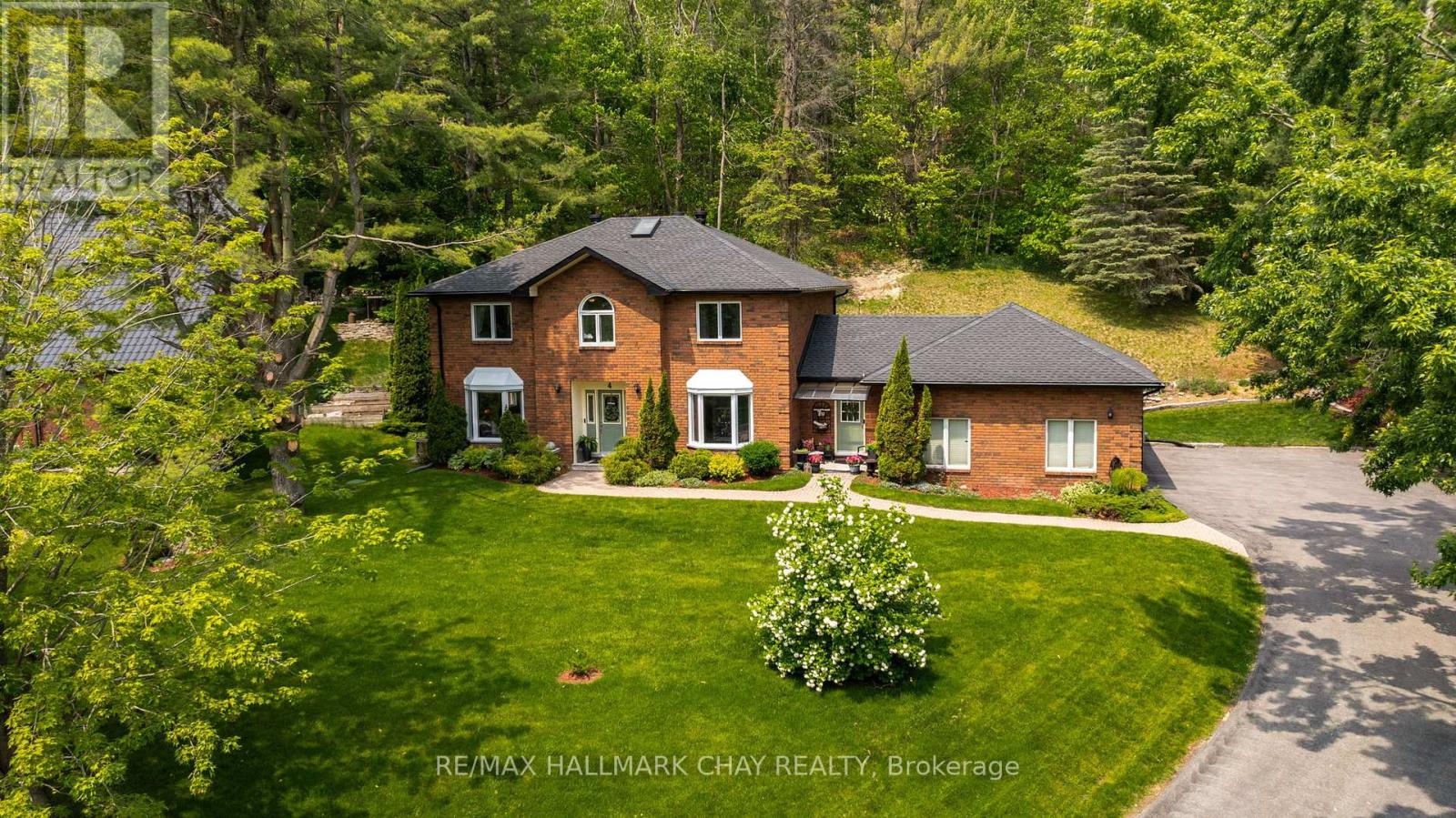 4 IDLEWOOD DRIVE, Springwater, Ontario