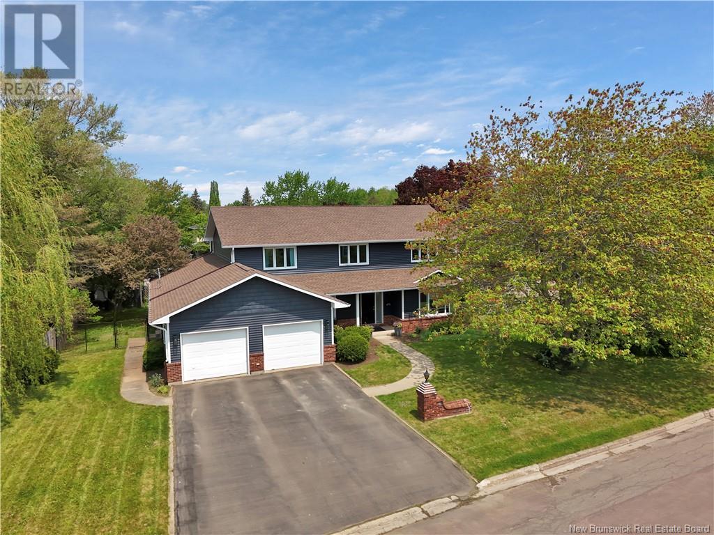Property at 473 Mcallister Road image 2