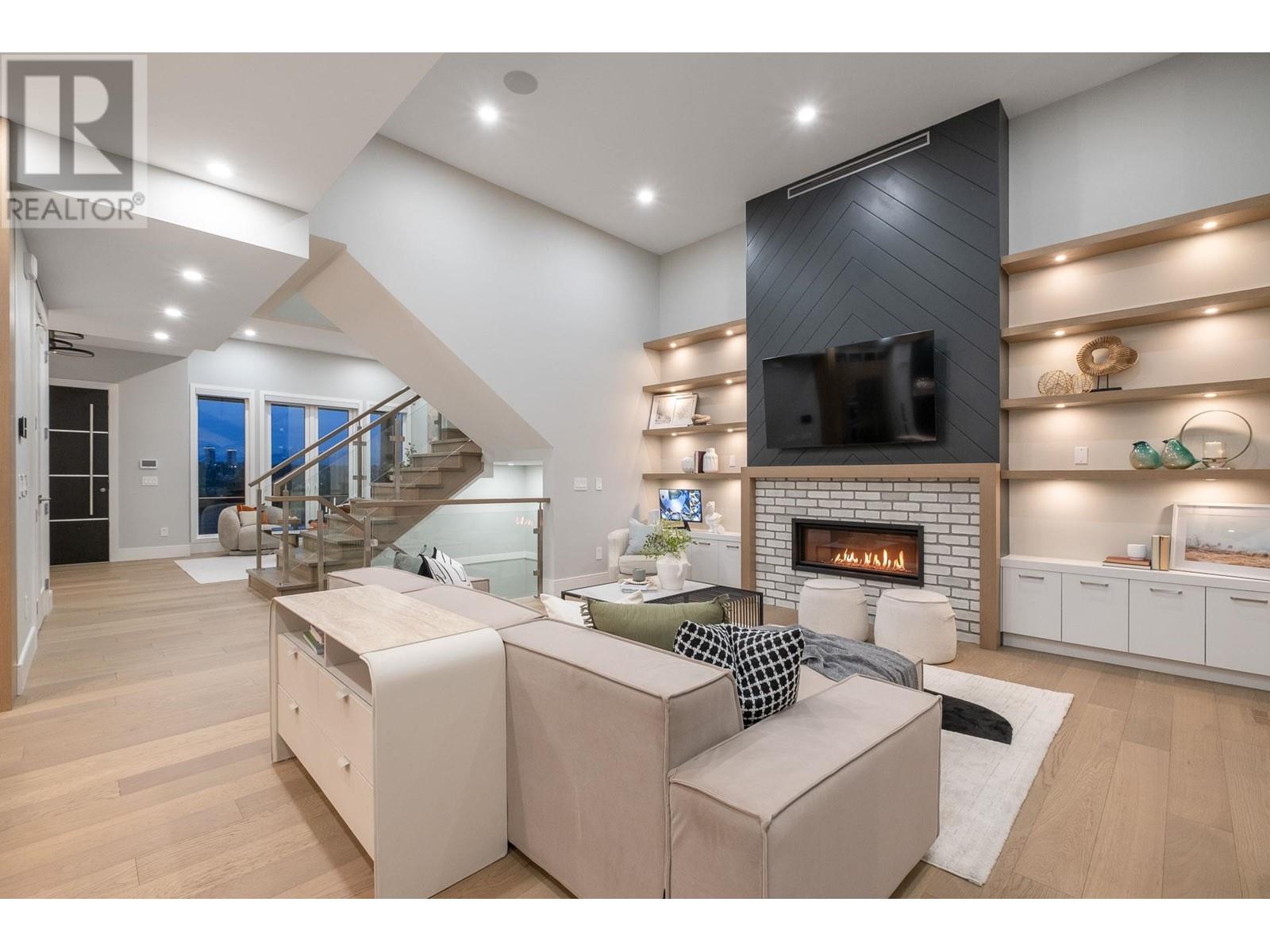 7739 Lee Street, Burnaby, British Columbia  V3N 4B9 - Photo 6 - R3011479