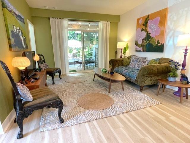 Property at 111 14358 60 AVENUE image 2