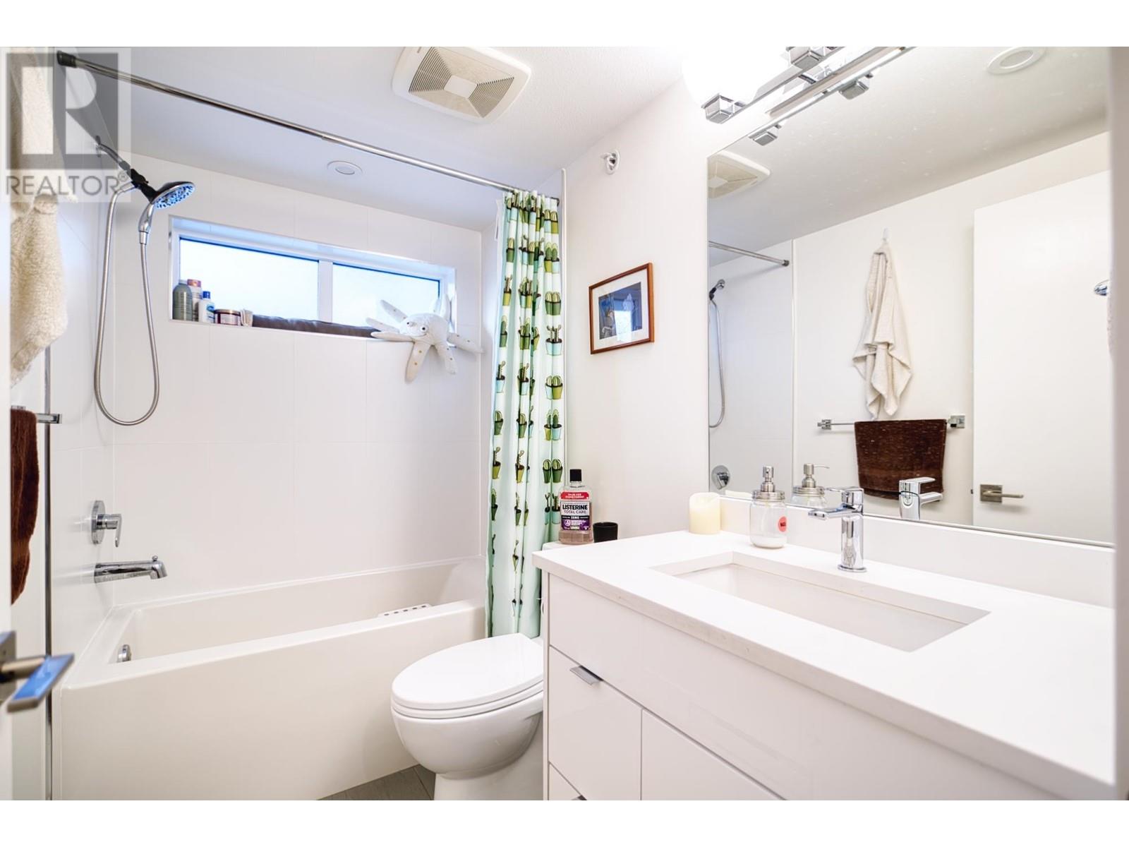 110 736 Gibsons Way, Gibsons, British Columbia  V0N 1V9 - Photo 27 - R2969054