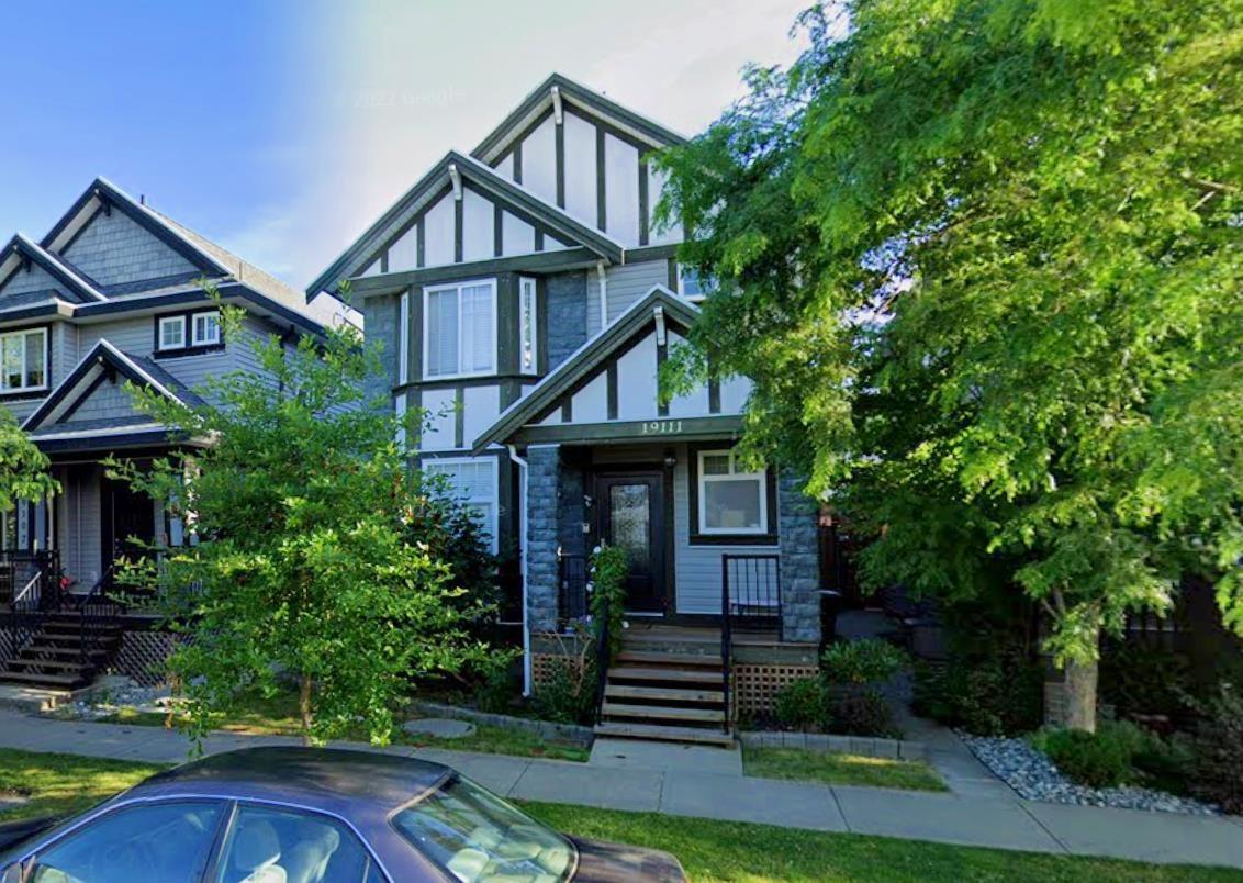 19111 67A AVENUE, surrey, British Columbia