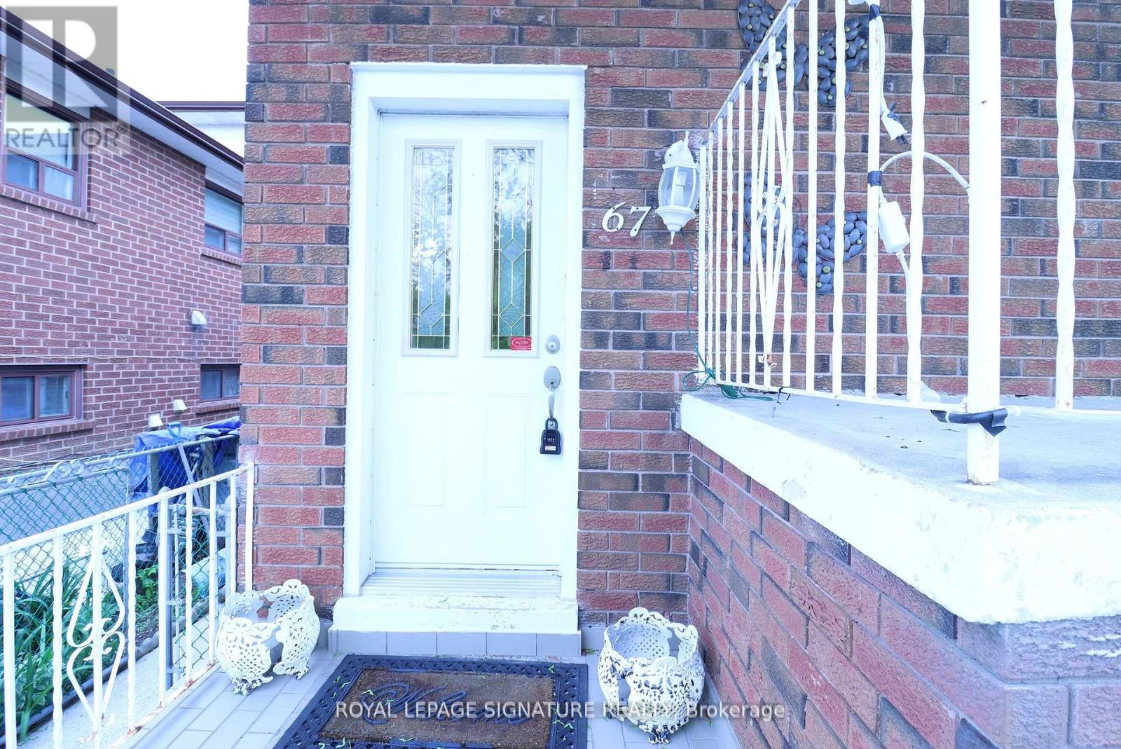 67 Major Oaks Drive, Brampton, Ontario  L6V 3K1 - Photo 1 - W12200429