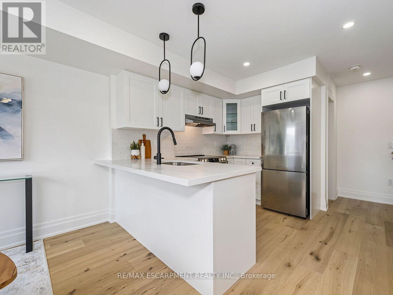 103 - 173 William Duncan Road, Toronto, Ontario  M3K 0B8 - Photo 5 - W12200441