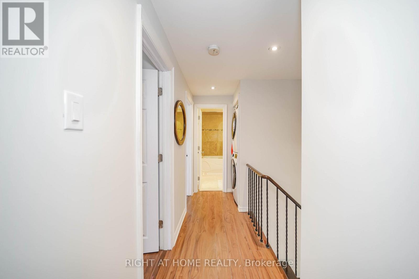 2396 Homelands Drive, Mississauga, Ontario  L5K 1H2 - Photo 30 - W12200443