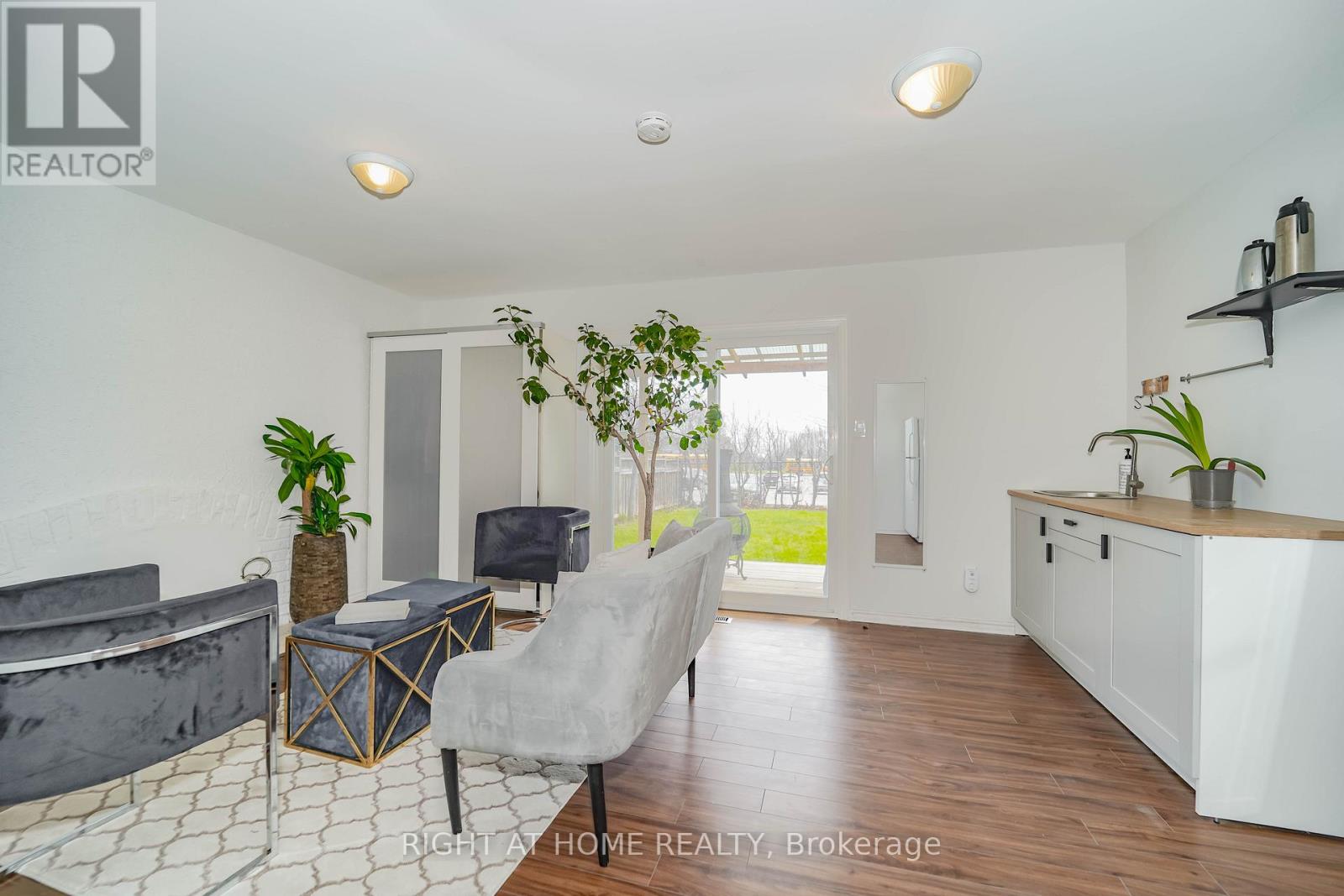 2396 Homelands Drive, Mississauga, Ontario  L5K 1H2 - Photo 32 - W12200443