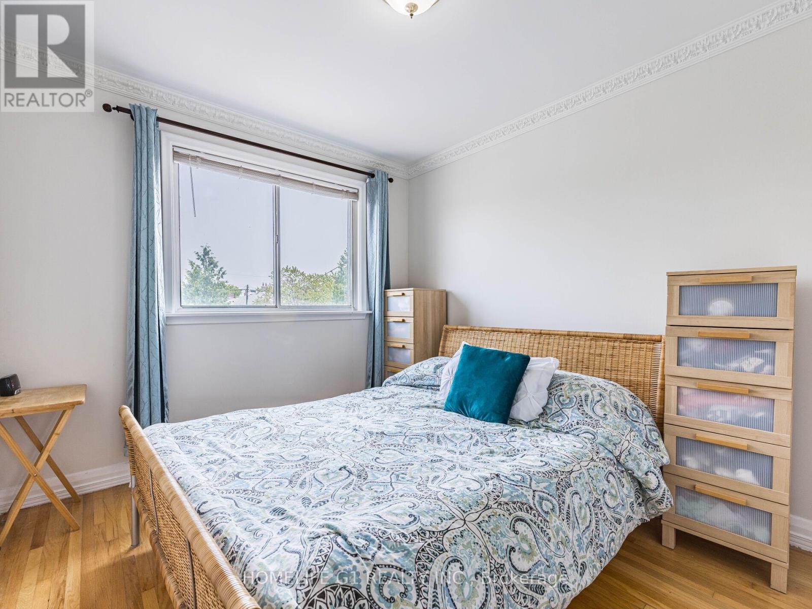 43 Fernando Road, Toronto (Humbermede), Ontario  M9M 2P7 - Photo 32 - W12200450