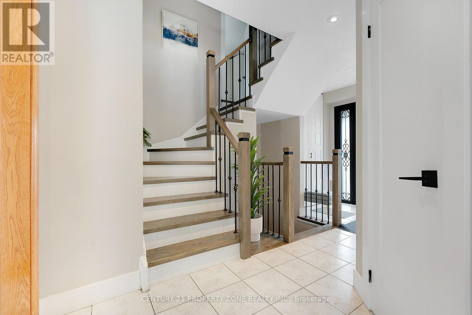 42 Montcalm Place, Brampton (Central Park), Ontario  L6S 2X6 - Photo 22 - W12200569