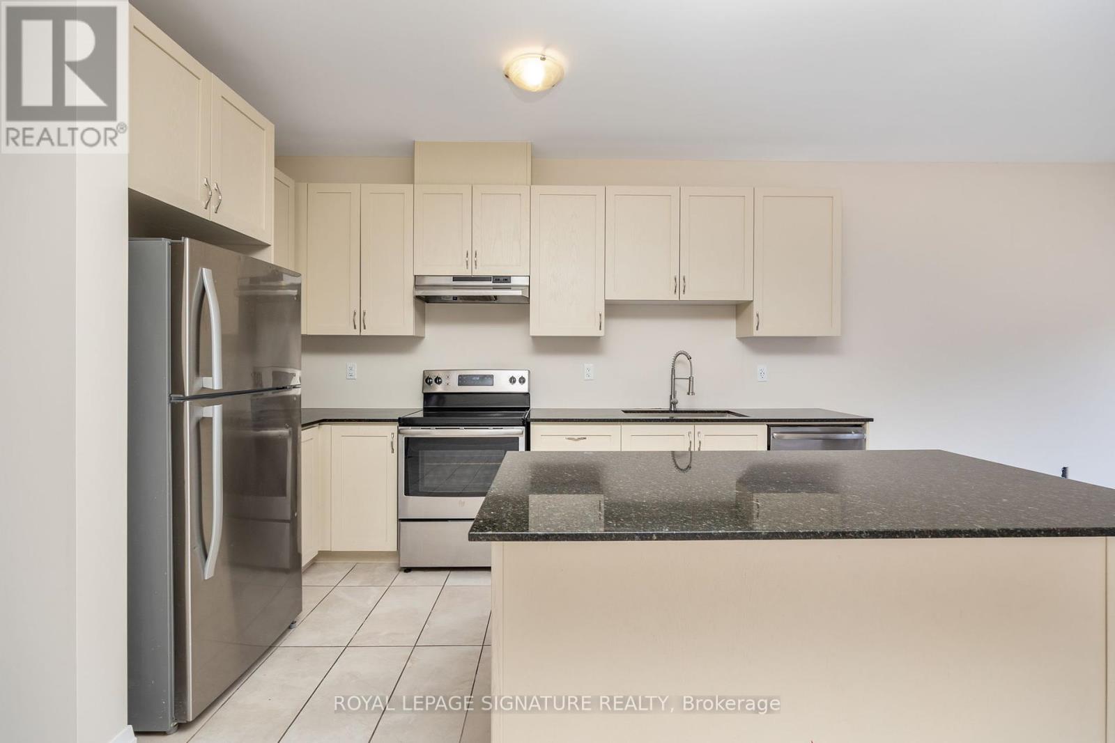 44 Lollard Way, Brampton, Ontario  L6Y 0E4 - Photo 12 - W12200573