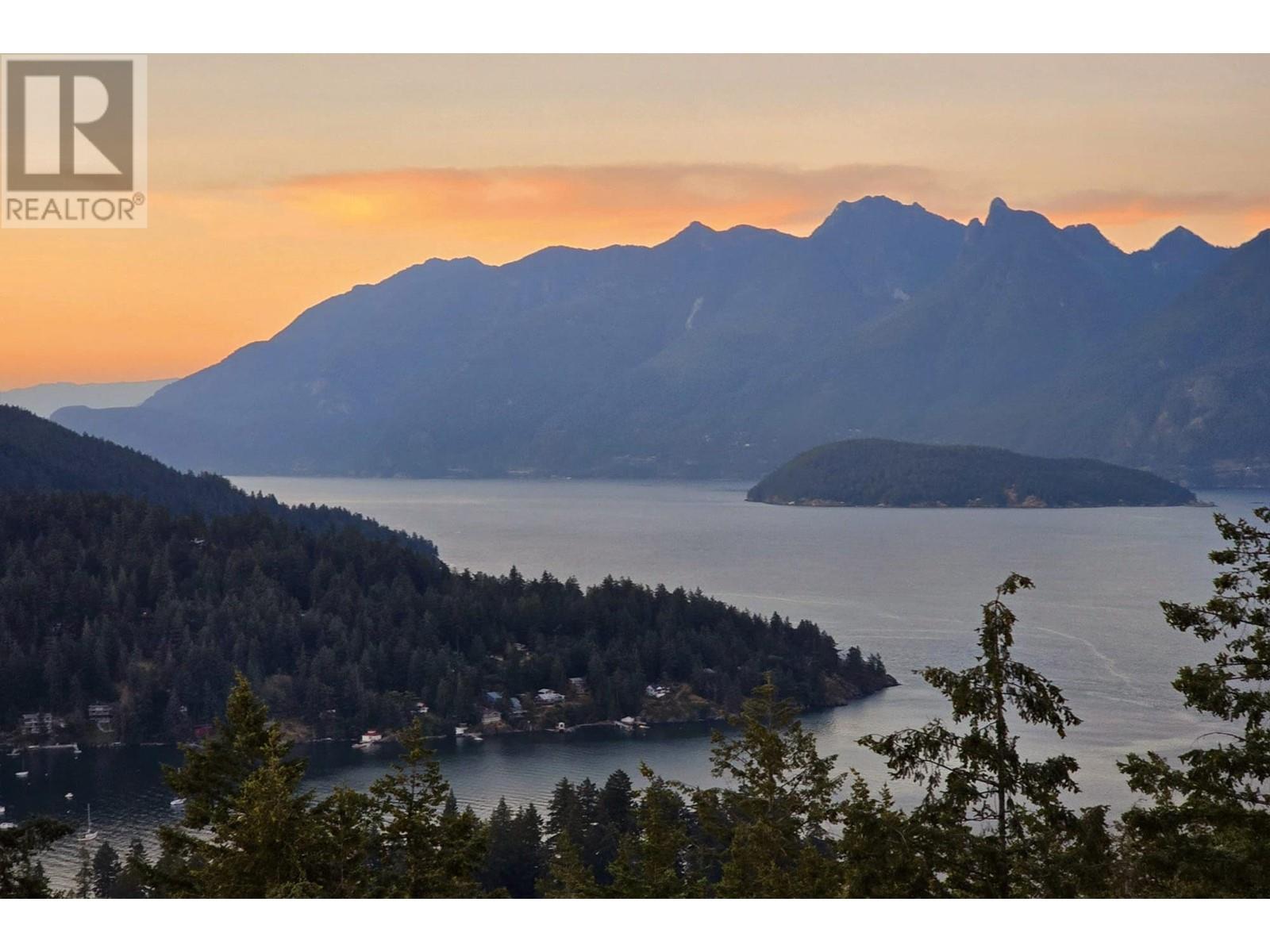 845 Valhalla Place, Bowen Island, British Columbia  V0N 1G1 - Photo 5 - R2944252
