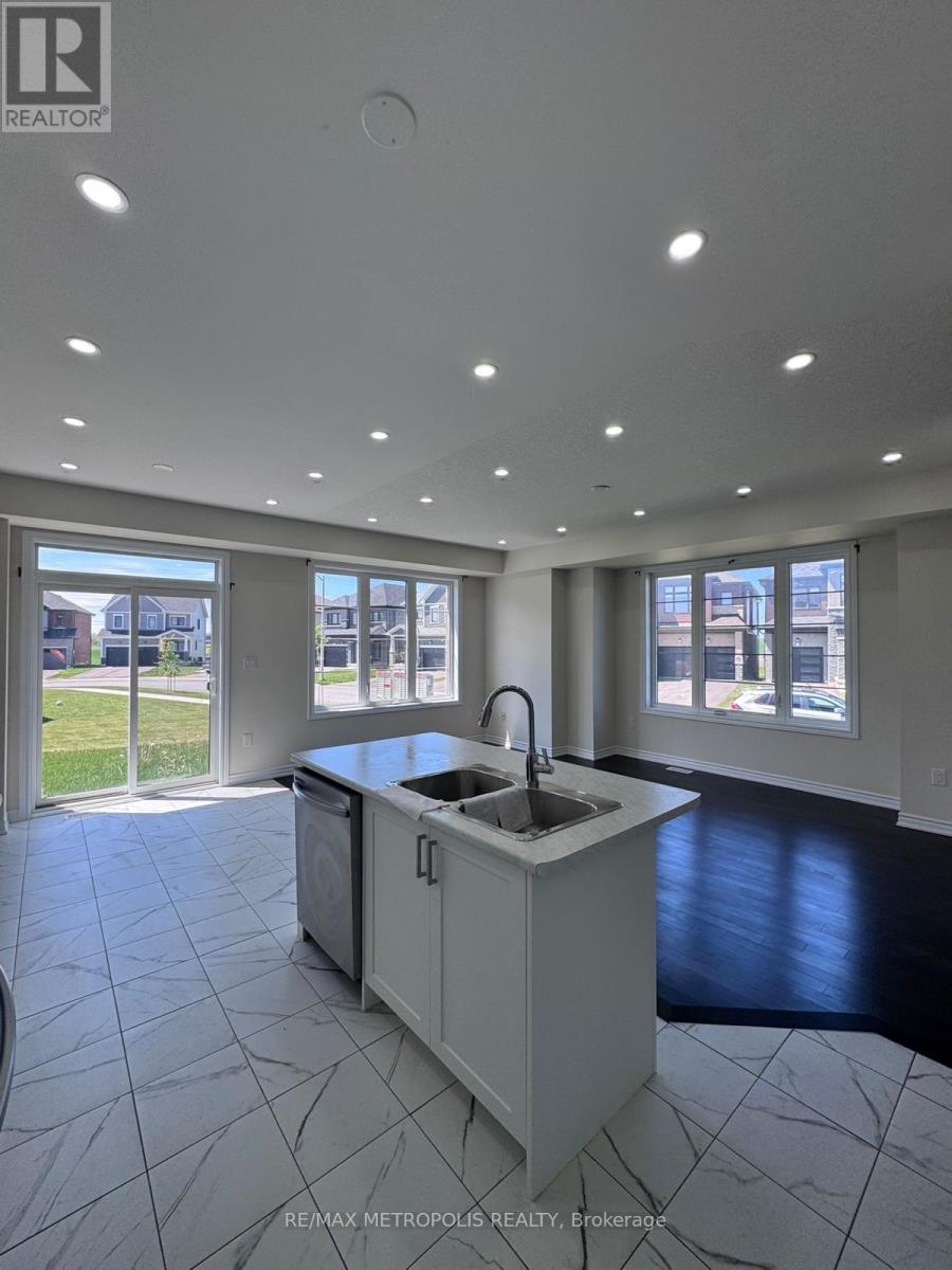 1 Buttercream Avenue, Thorold, Ontario  L2V 0L3 - Photo 4 - X12200484