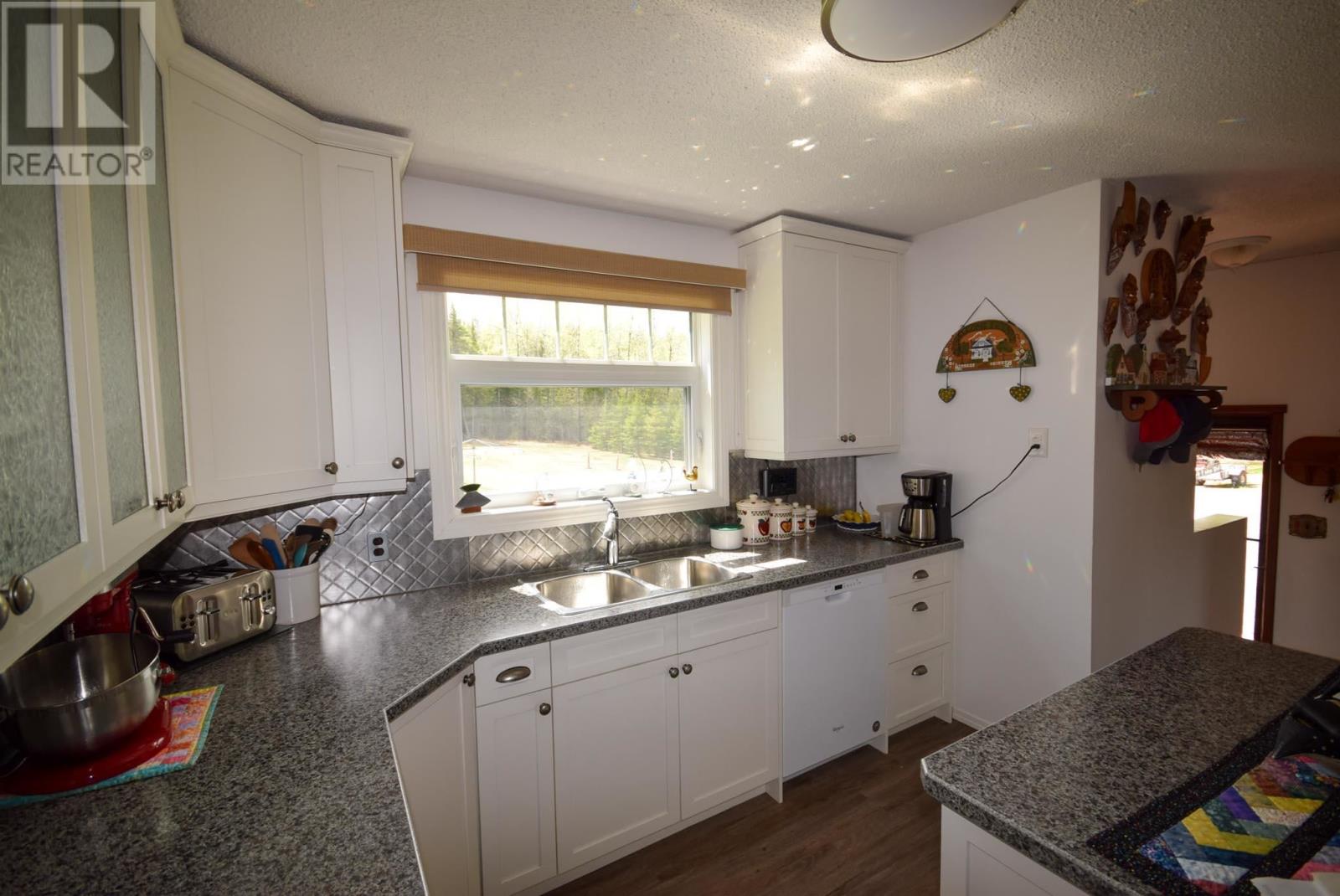 2 Snow Dr, 2353 Redditt Rd, Kenora, Ontario  P9N 0E6 - Photo 16 - TB251141