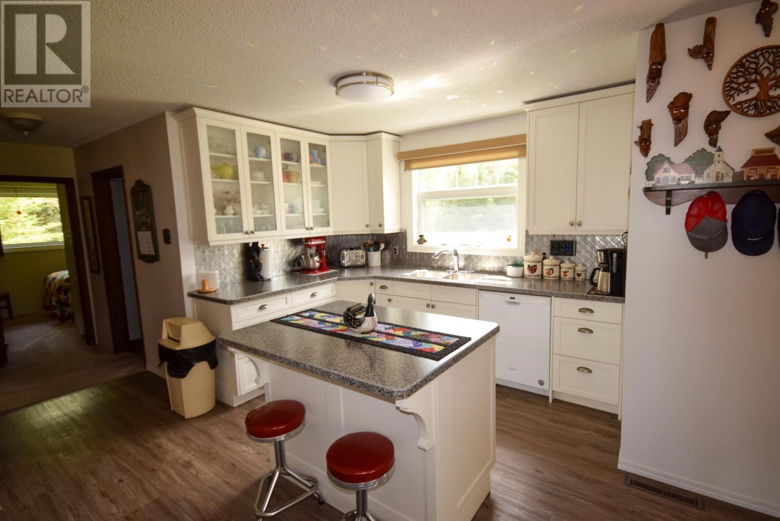 2 Snow Dr, 2353 Redditt Rd, Kenora, Ontario  P9N 0E6 - Photo 12 - TB251141